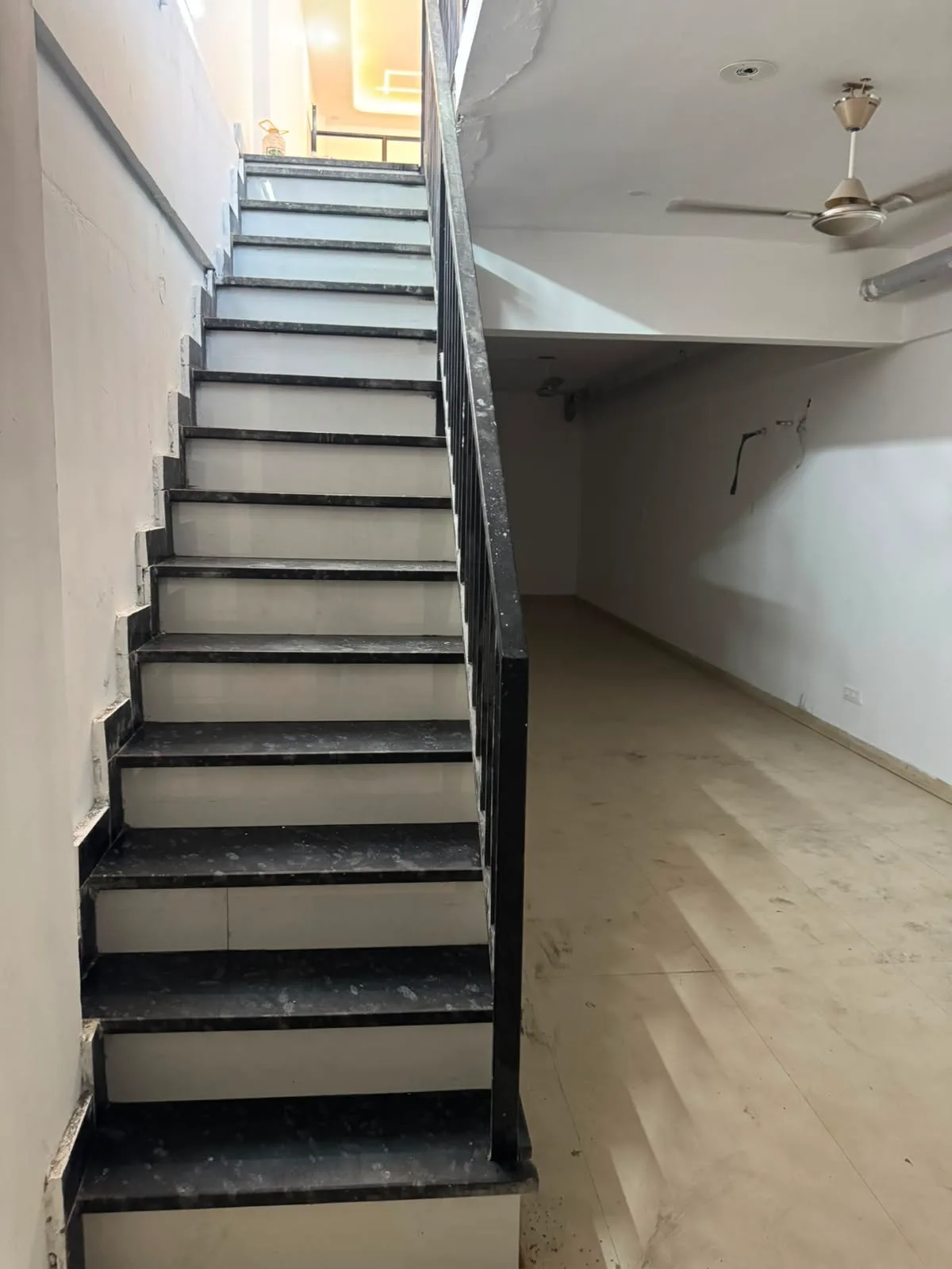 Furnished Commercial Office Space — photo 1